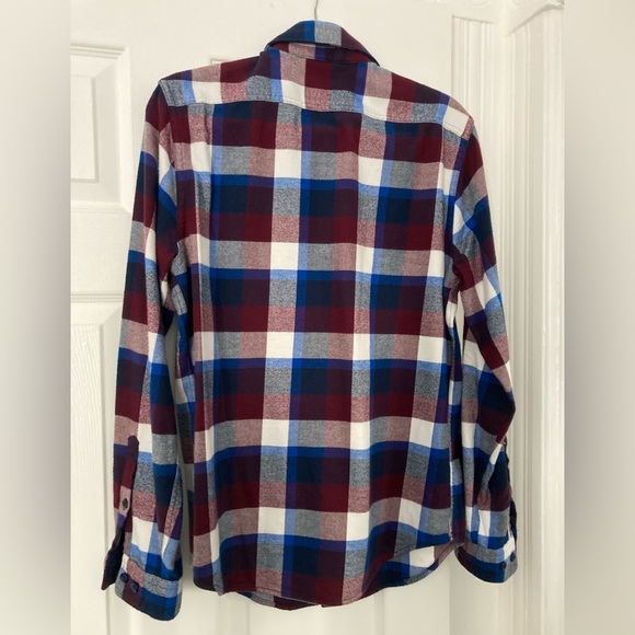 Like New. Express Comfortable Button Soft Wash. - Picture 2 of 4